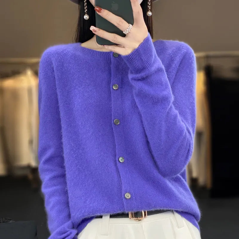 ANNA I ATMUNGSAKTIVE STRICKJACKE