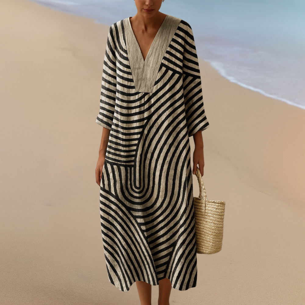 Monochromes Maxikleid mit geometrischem Muster – Eleganter Fluss in Schwarz und Beige