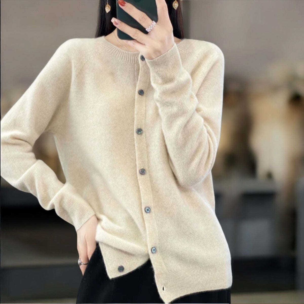 ANNA I ATMUNGSAKTIVE STRICKJACKE