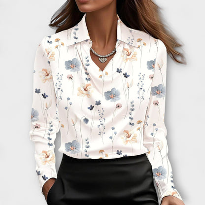 Glänzende Bluse mit Rüschensaum