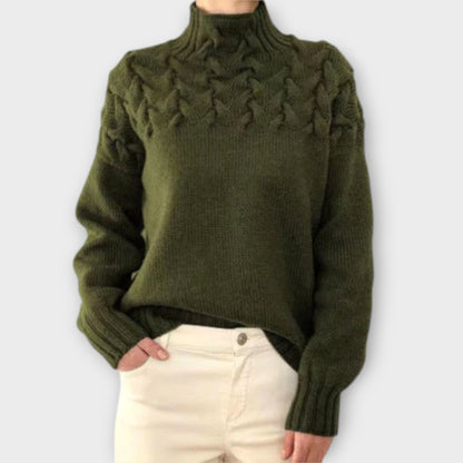 Eva - Damenpullover mit Zopfmuster-Detail