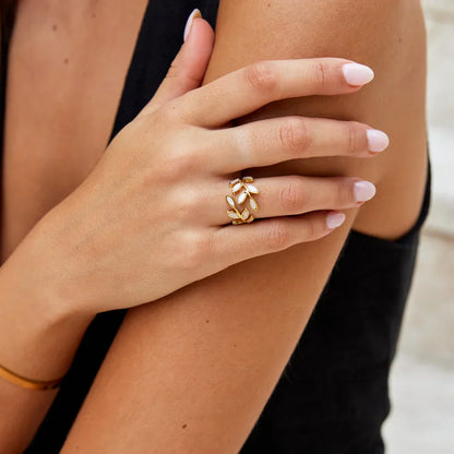 Serene™ | Polierter Blatt-Ring