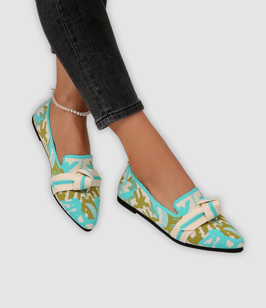 DINA I BEQUEME LOAFERS MIT BLUMENMUSTER