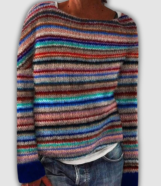 JORINA I LÄSSIGER PULLOVER