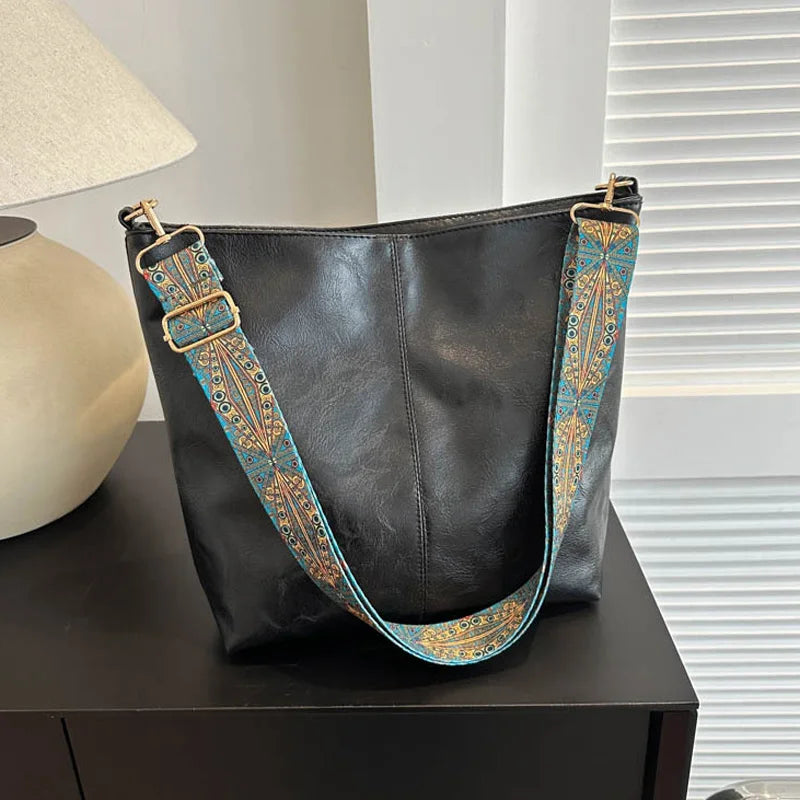 Chelsey | Leder Schultertasche