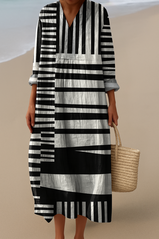 Monochromes Maxikleid – Kühner Kontrast, Schlichte Raffinesse
