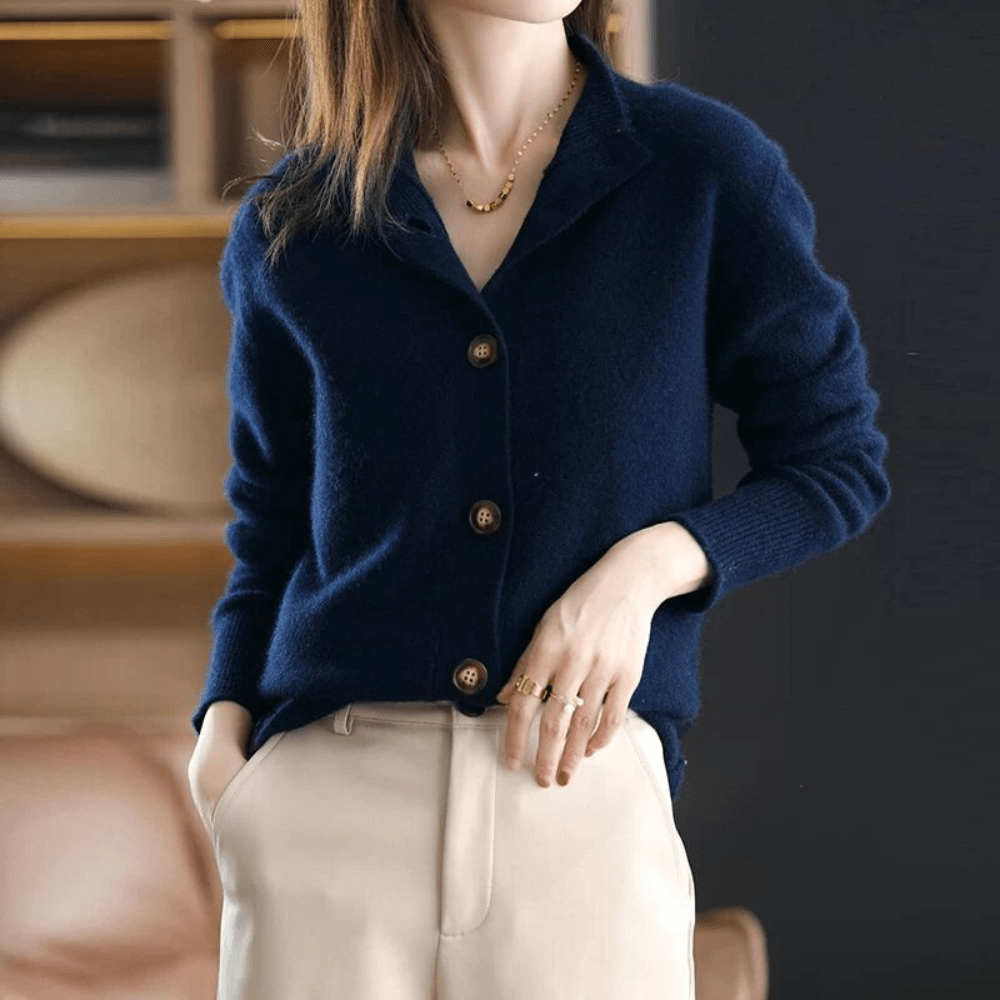 ANNIE I KLASSISCHER GESTRICKTER CARDIGAN